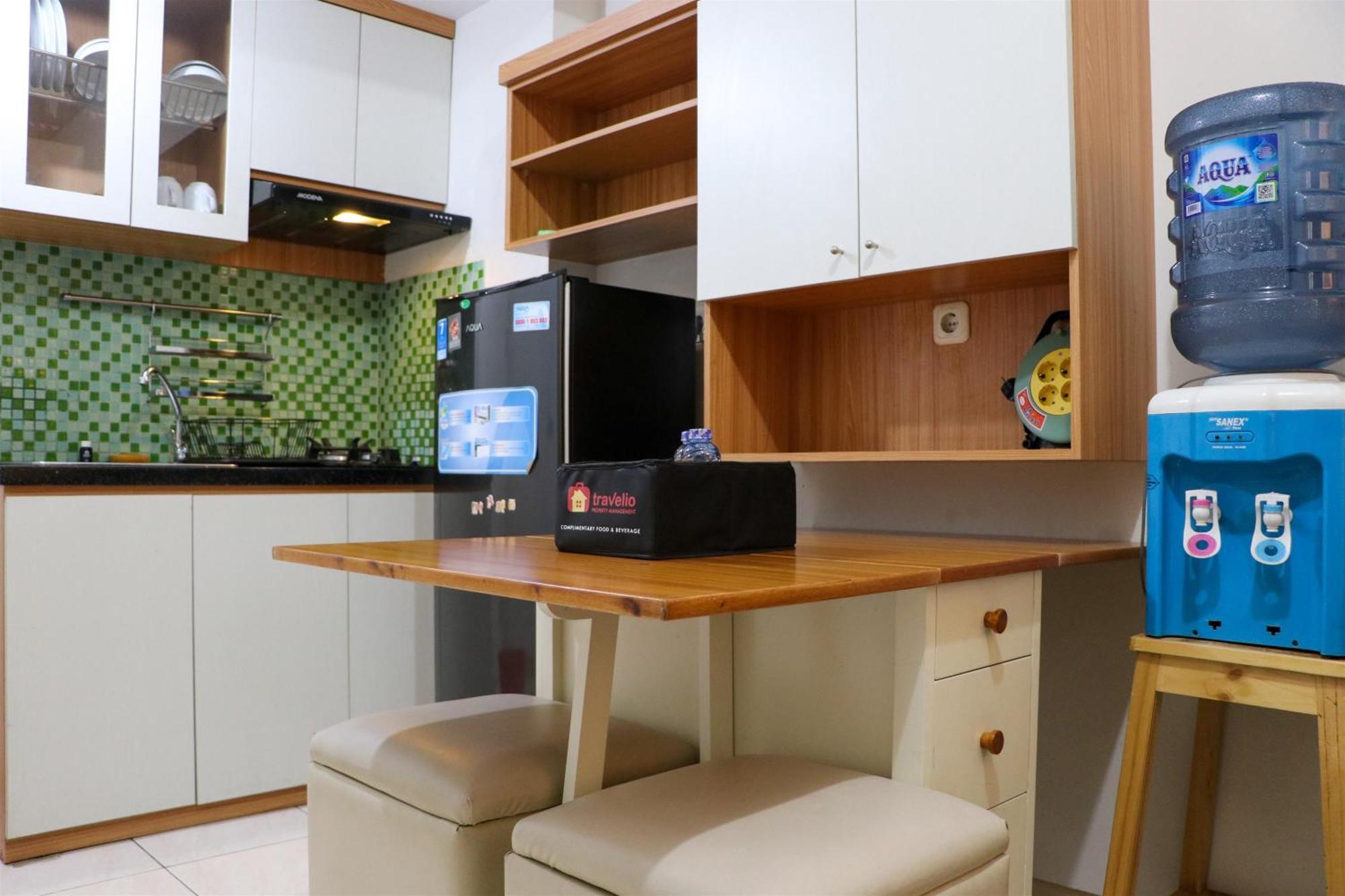 Tranquil Designed And Homey 2br At Springlake Summarecon By Travelio Apartemen Bekasi