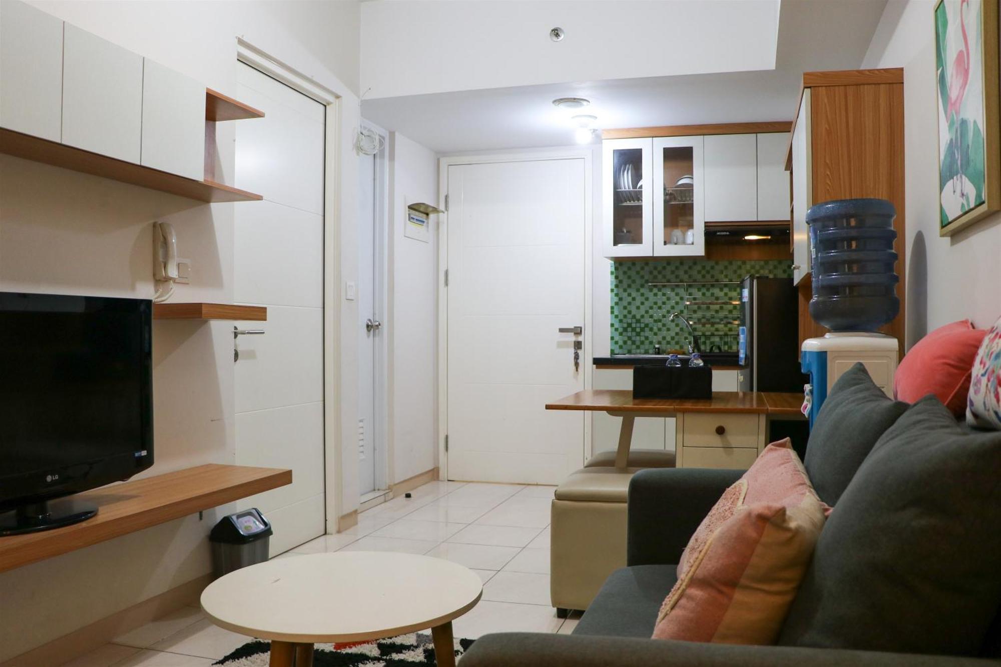 Tranquil Designed And Homey 2br At Springlake Summarecon By Travelio Apartemen Bekasi